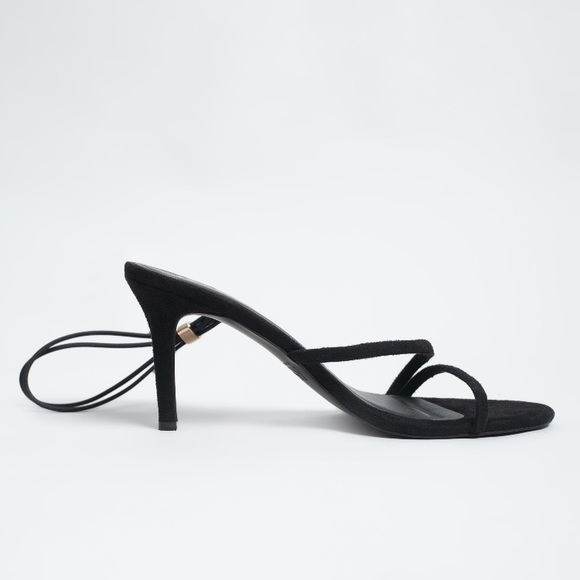 RSVP by Nykaa Fashion
Black Make A Move Stilettos - Picture 3 of 10